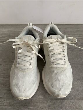 Women's Mizuno Wave Legacy Breathable Lace-Up Running Sneakers in Cream NWOT
